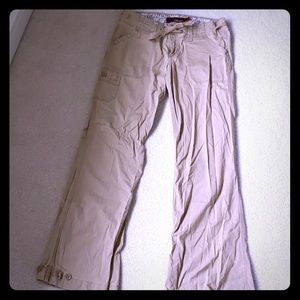 Hollister Cargo like Khakis